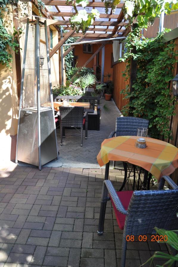 Pension Di Pino Aue  Exteriör bild